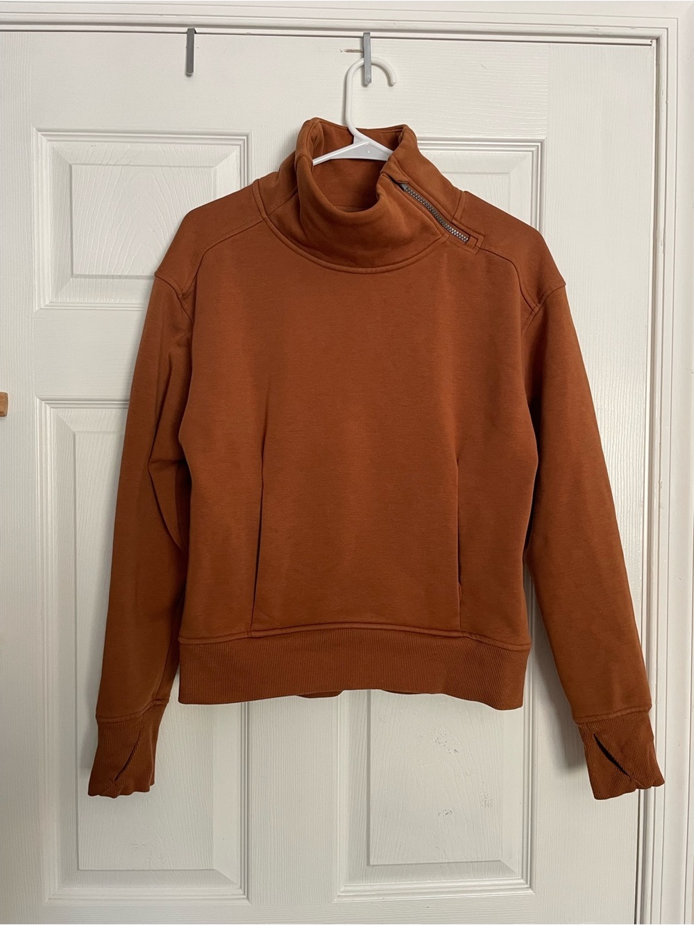All in Motion Women’s size Small Rust Funnel Neck Pullover Sweatshirt